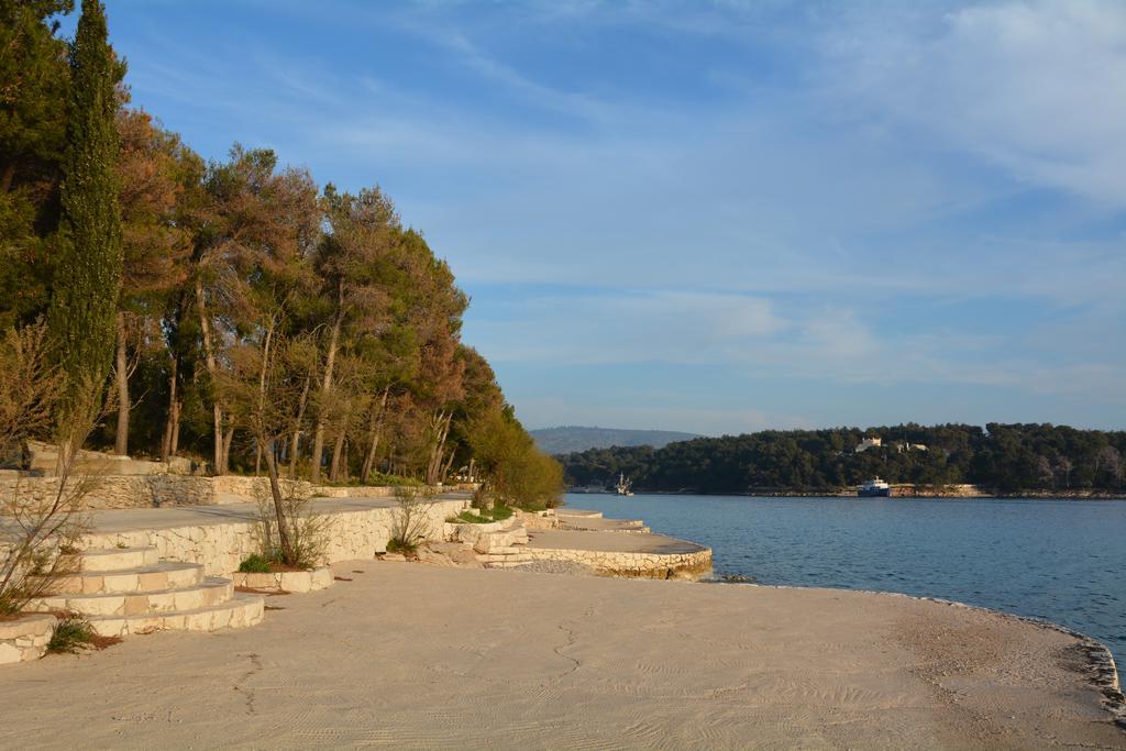 Apartamento Dada I Dida Milna (Brac)